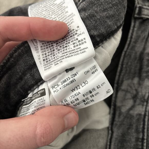 Levi’s Pride Collection Gray Floral Embroidered Big E Jeans Skinny Leg Sz 32/30 - Picture 7 of 10